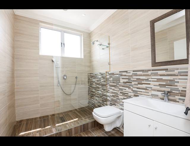 3 BEDROOM APARTMENT TO LET IN ESSENWOOD